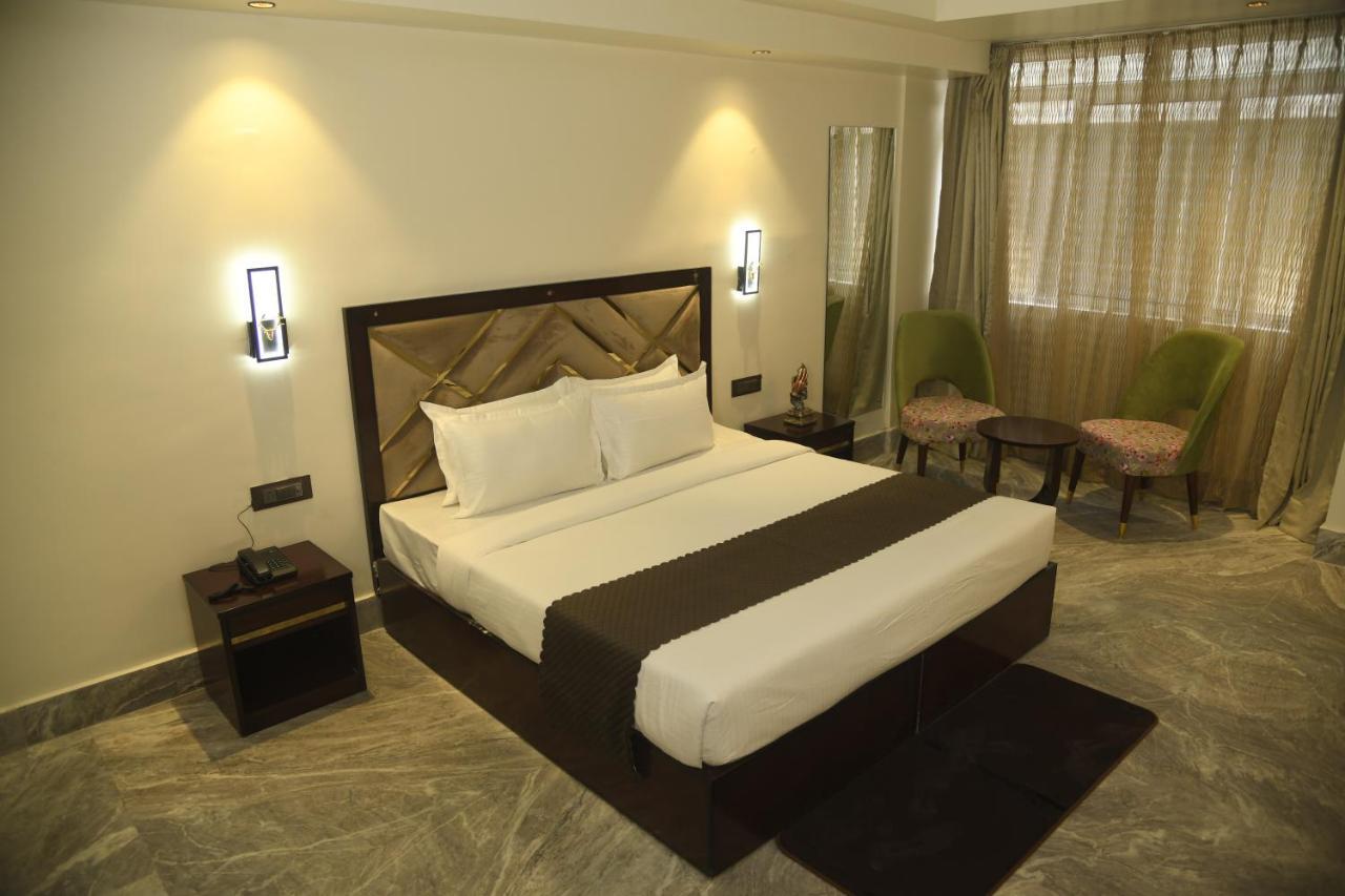 Cloud Social Hotel ชิลลอง ภายนอก รูปภาพ
