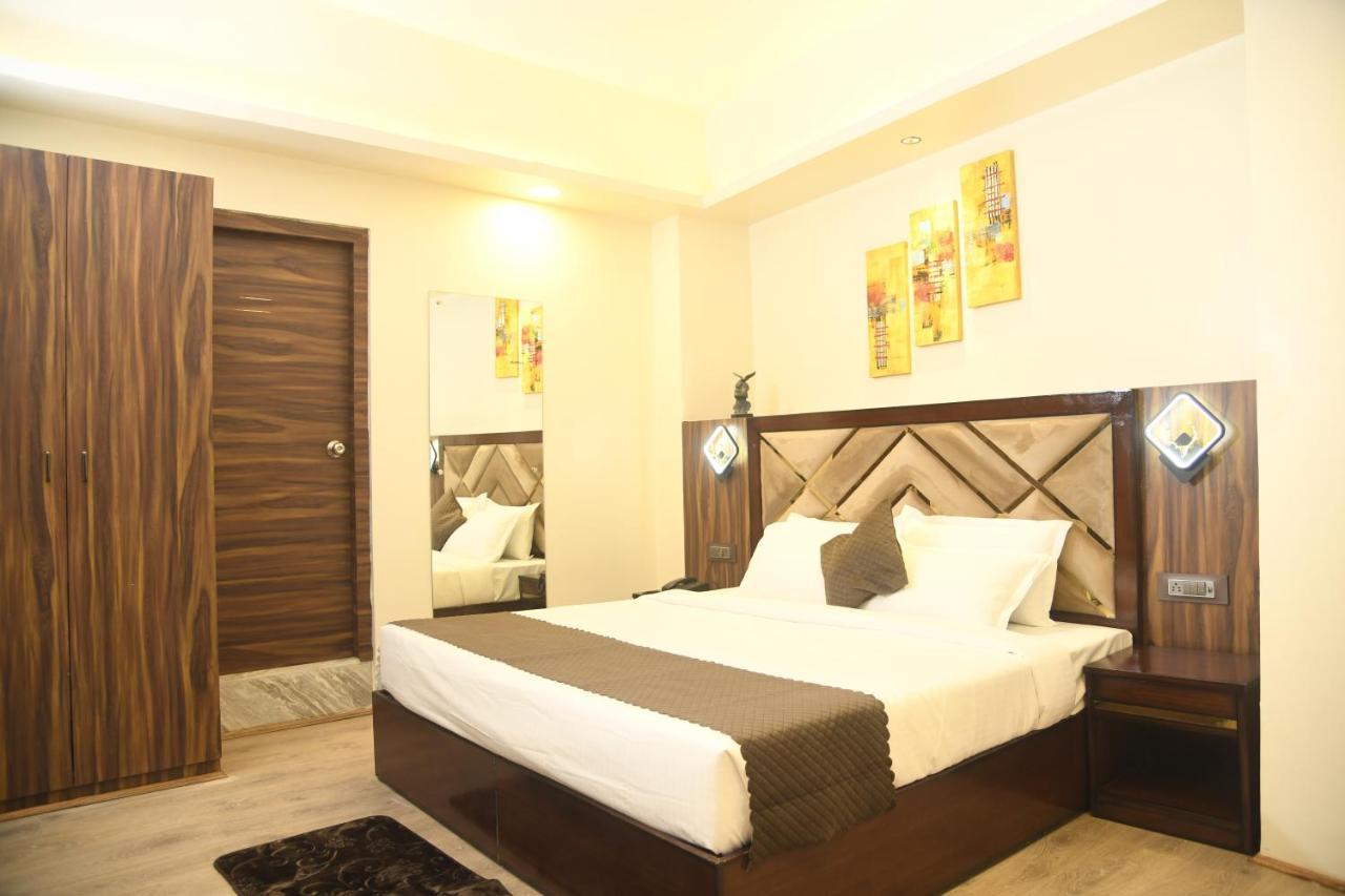 Cloud Social Hotel ชิลลอง ภายนอก รูปภาพ