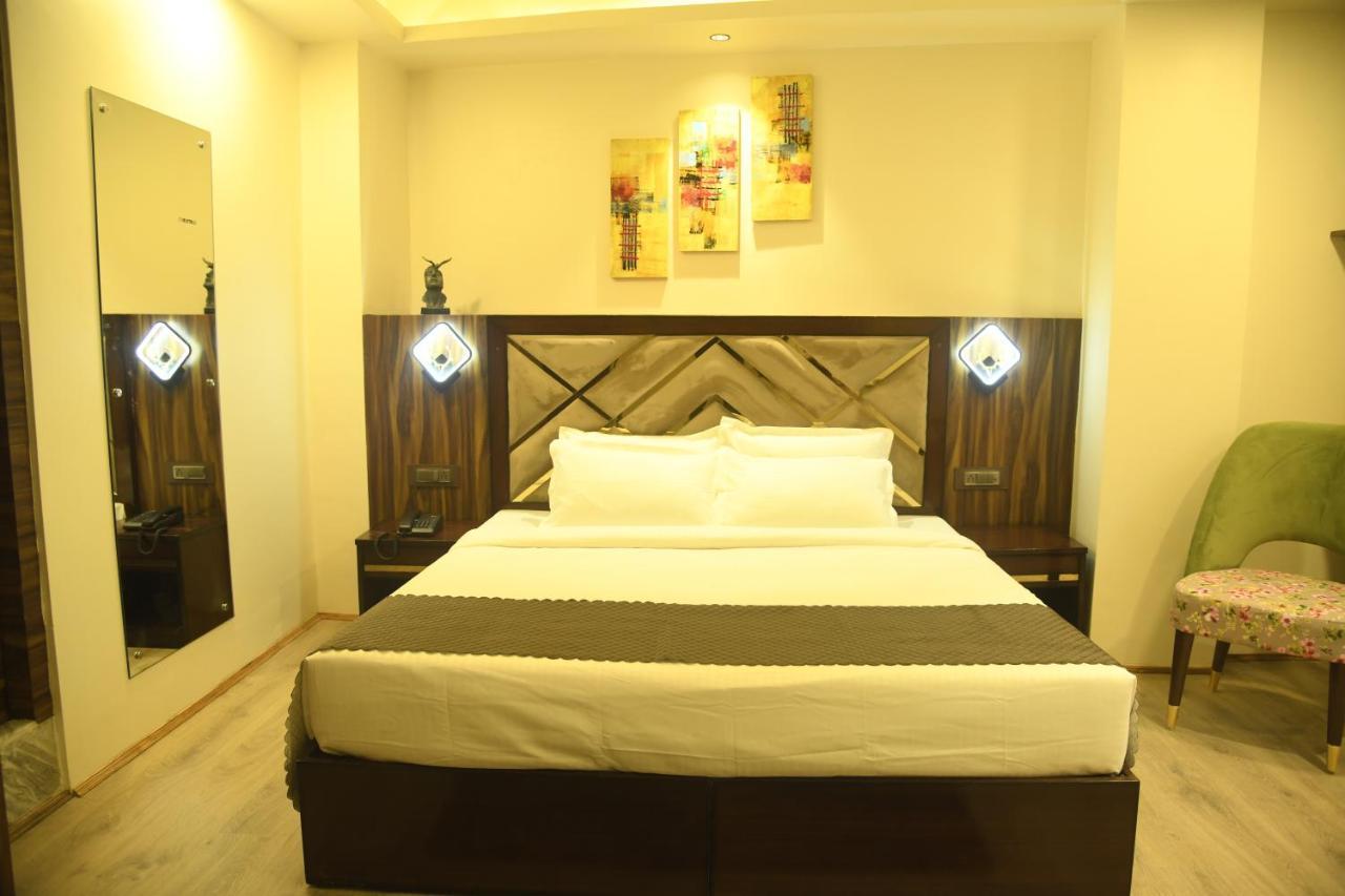 Cloud Social Hotel ชิลลอง ภายนอก รูปภาพ